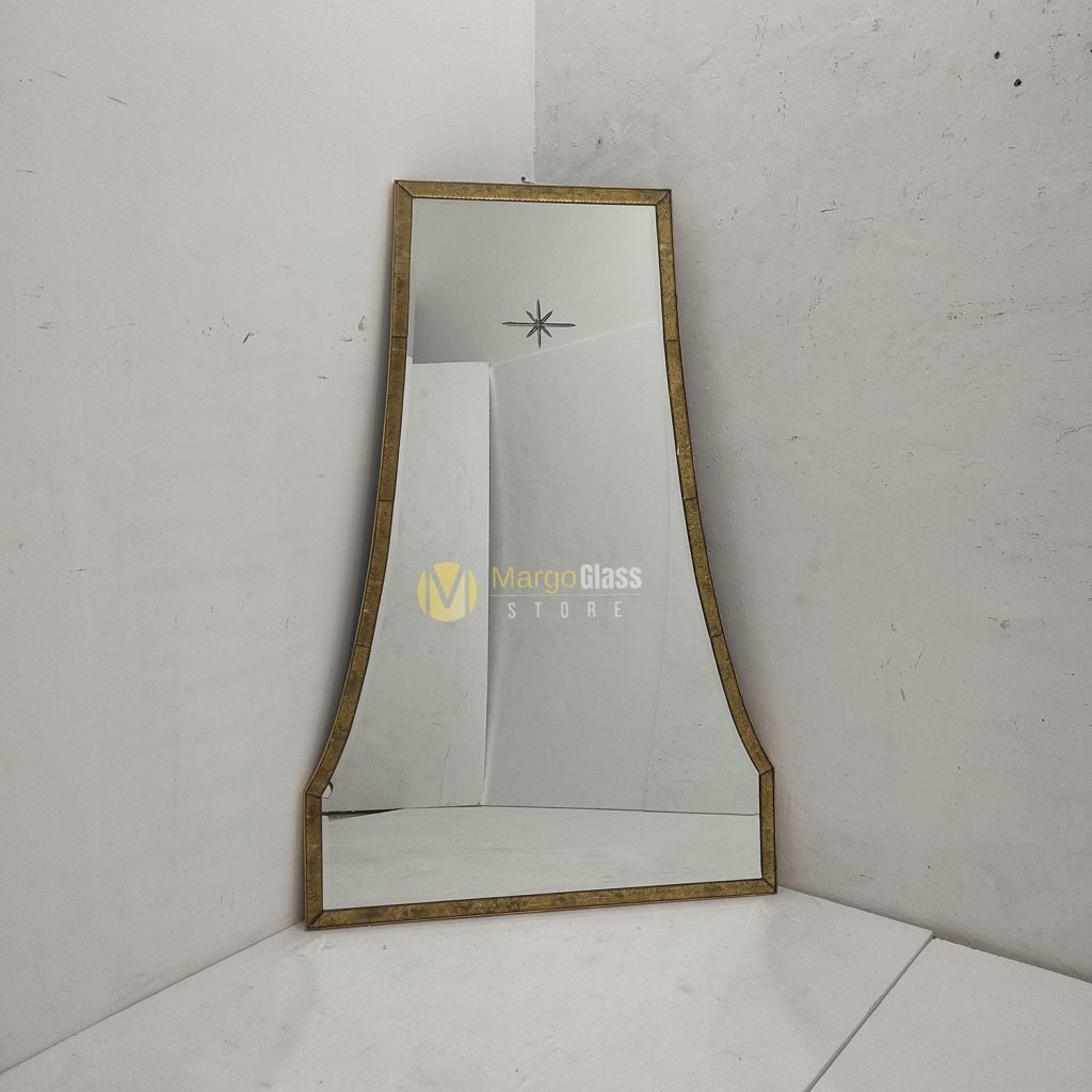 MG 004747 Wall mirror with star 150x80cm