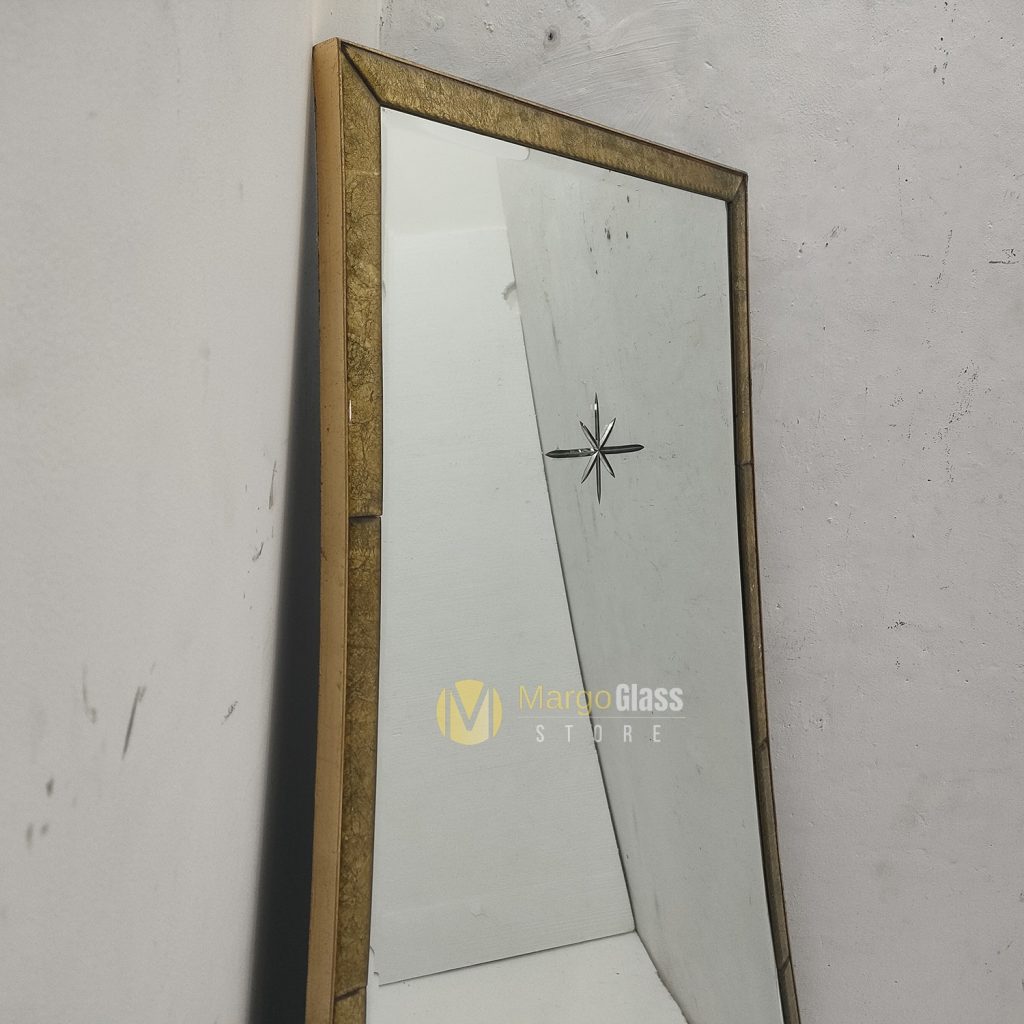 MG 004747 Wall mirror with star 150x80cm - Image 3