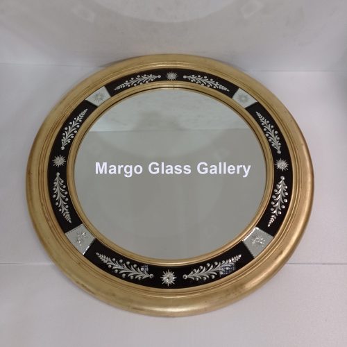 MG 030086 Wooden Mirror
