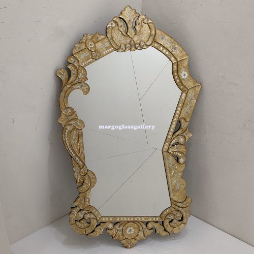 MG 080111 Venetian Mirror Gold 135x83cm