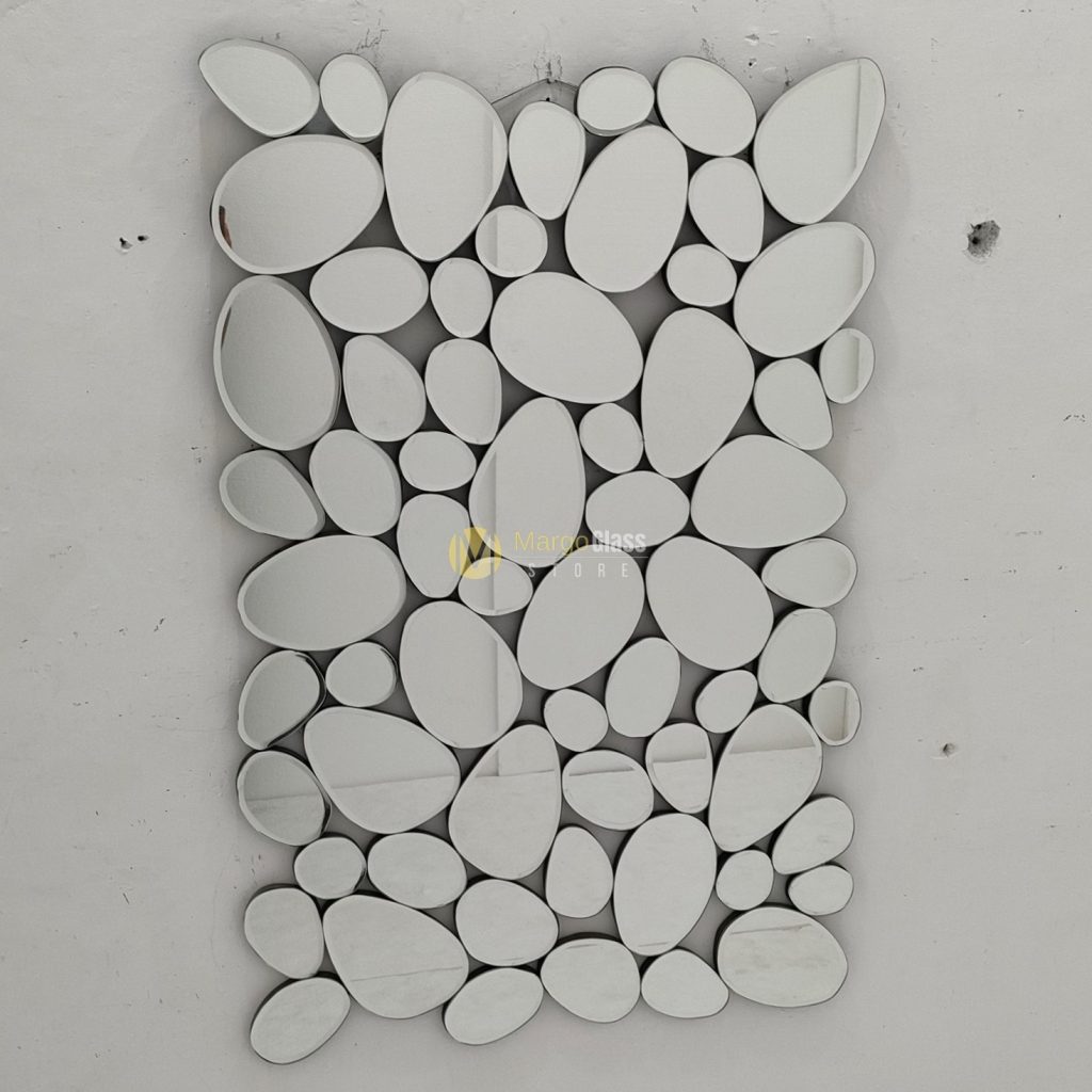 MG 004837 Stone Wall Mirror Rectangle 121x80cm
