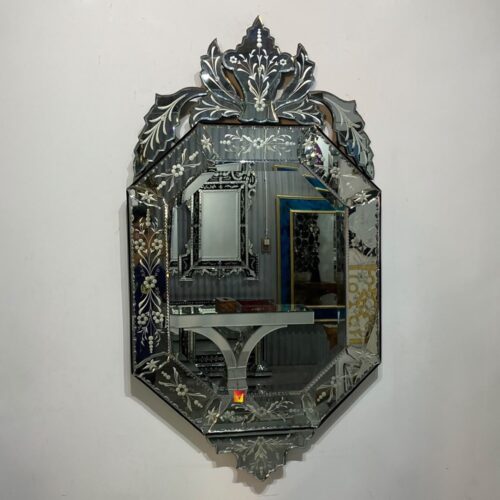 MG 080064 Octagon Venetian Mirror 135x70cm