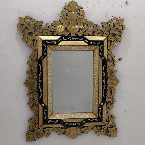 MG 018107 Venetian Mirror Gold 153x117cm