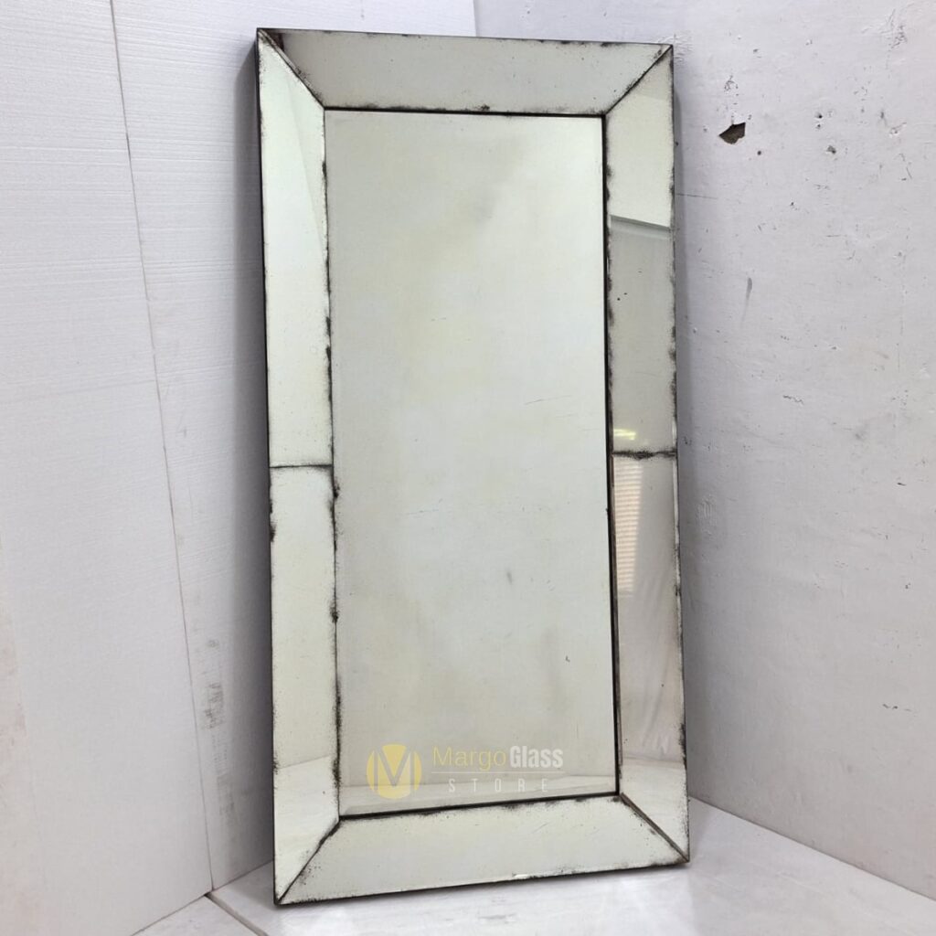 MG 014169 Antique Mirror Baki