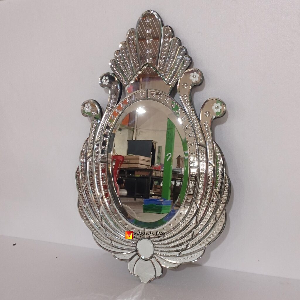 MG 001035 Venetian Mirror Style 91x56cm - Image 2